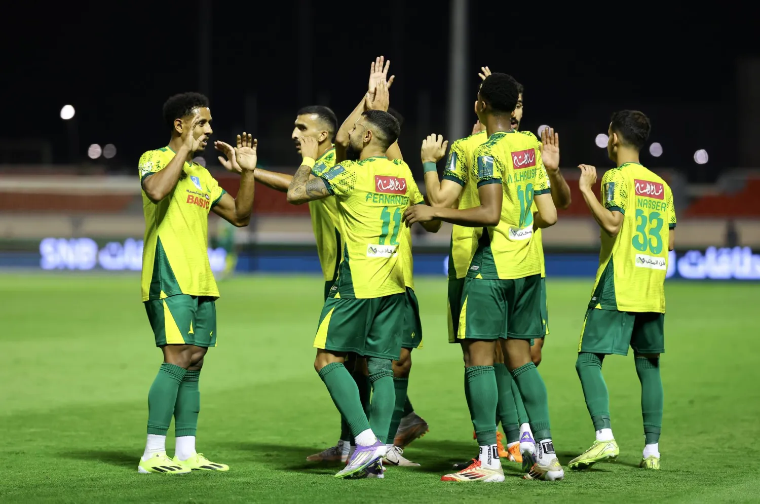 الخليج أمطر شباك الطائي بخماسية (تصوير: عبد العزيز النومان) 