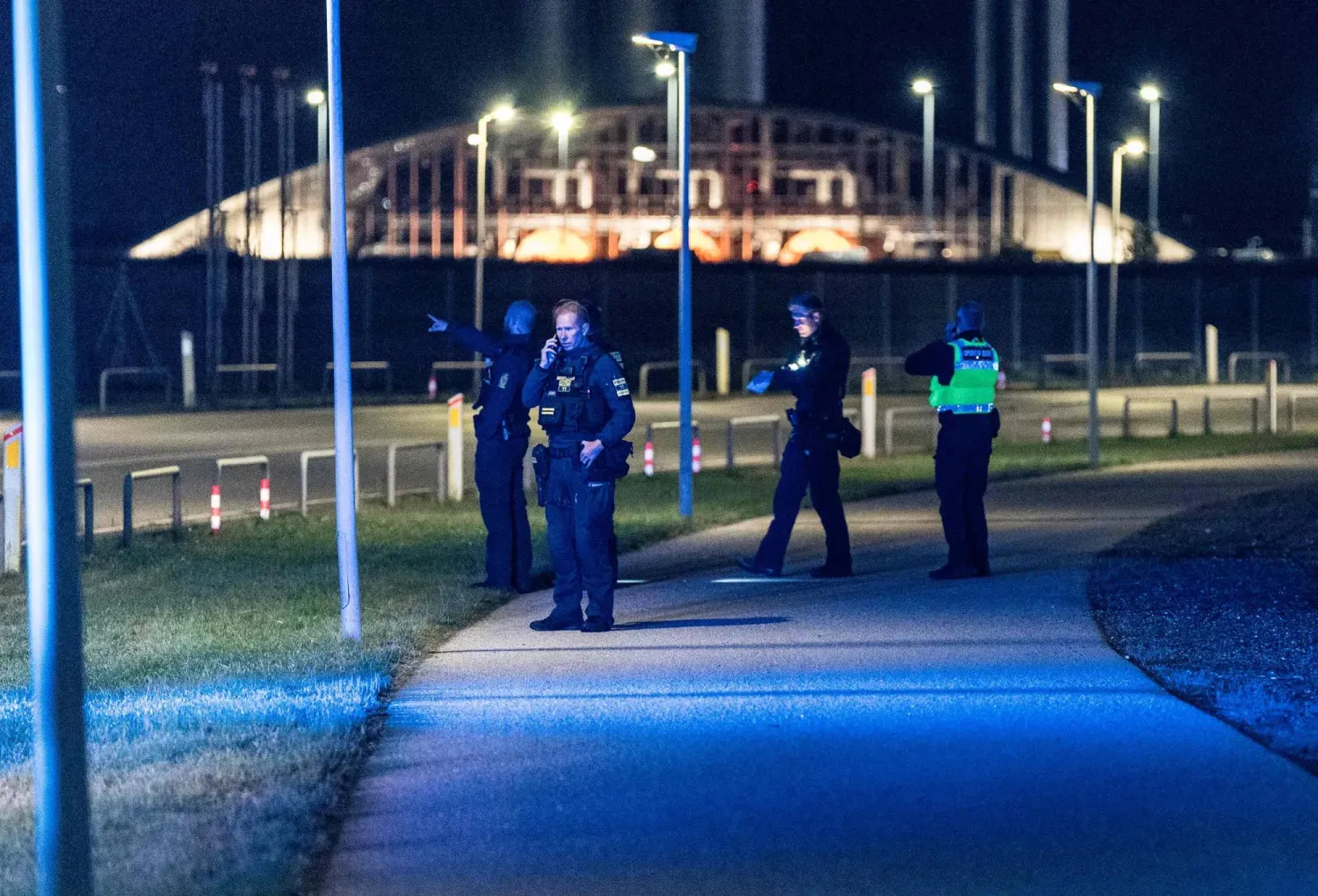 Danimarka polisi Kopenhag Havalimanı çevresinde (AFP)
