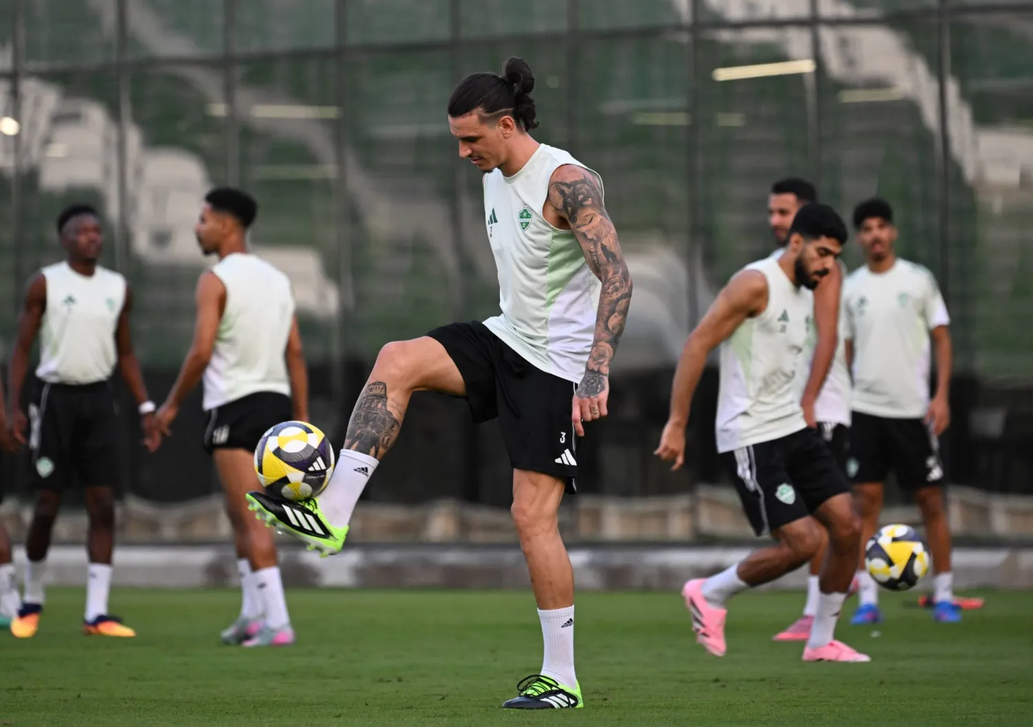 الأهلي يدخل المباراة متسلحاً بمعنويات عالية بعدما حقق بداية قوية للموسم (تصوير: علي خمج)