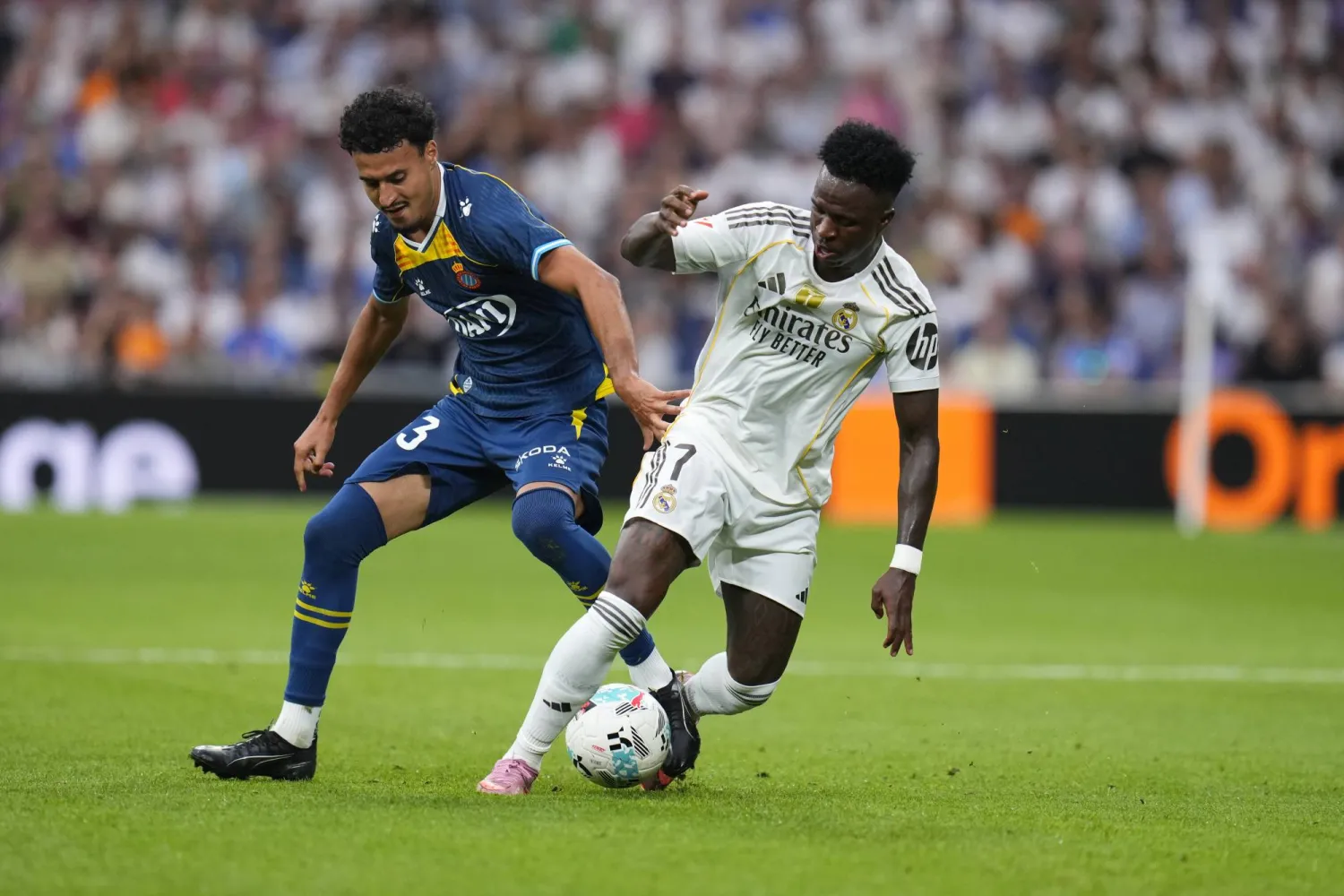 فينيسيوس جونيور (أ.ب)