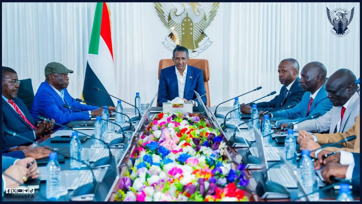 محمد حمدان دقلو (حميدتي) قائد «الدعم السريع» يترأس أول اجتماع لحكومة «تأسيس» الموازية (متداولة)