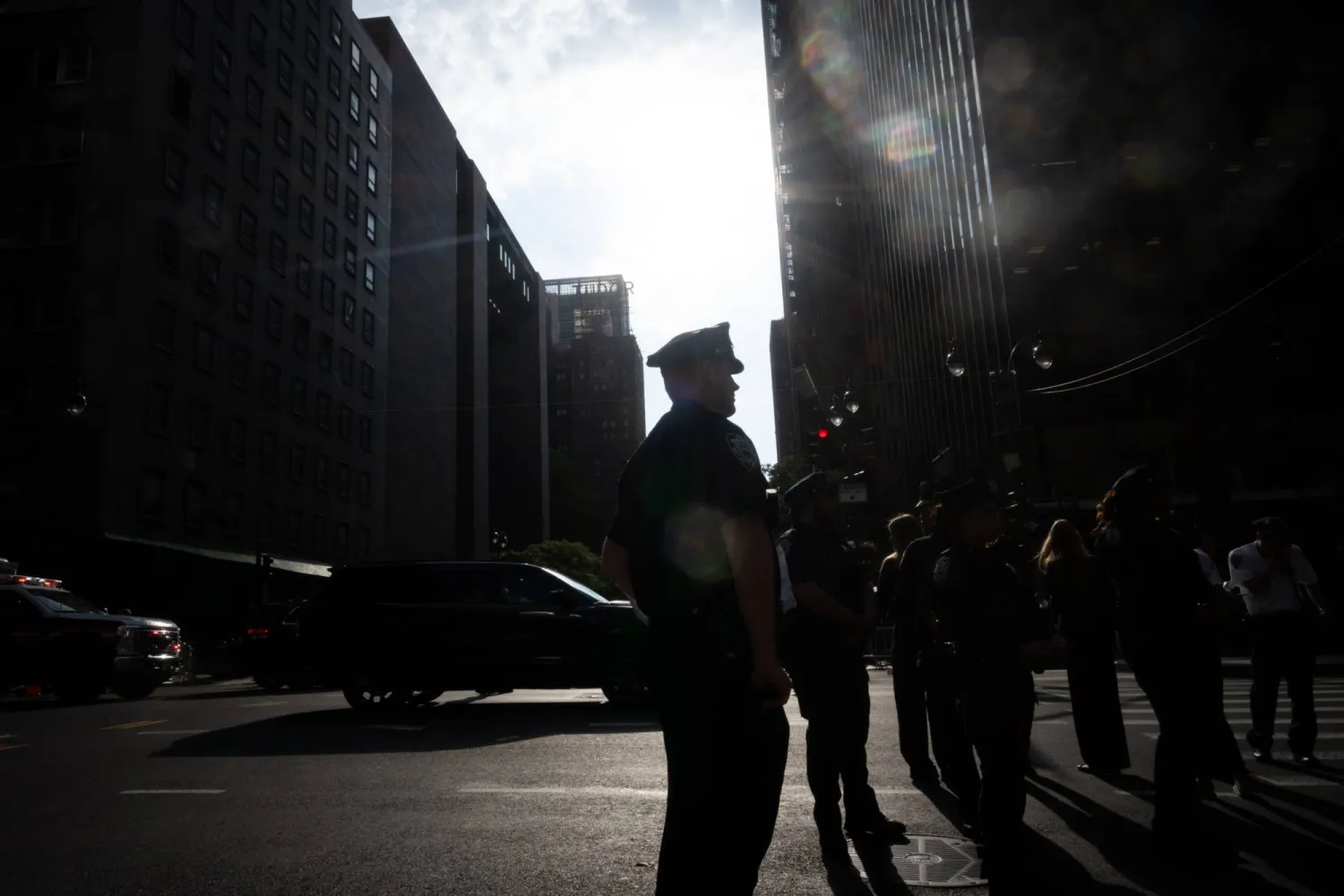 شرطة نيويورك تنتشر أمام مقر الأمم المتحدة اليوم (إ.ب.أ)