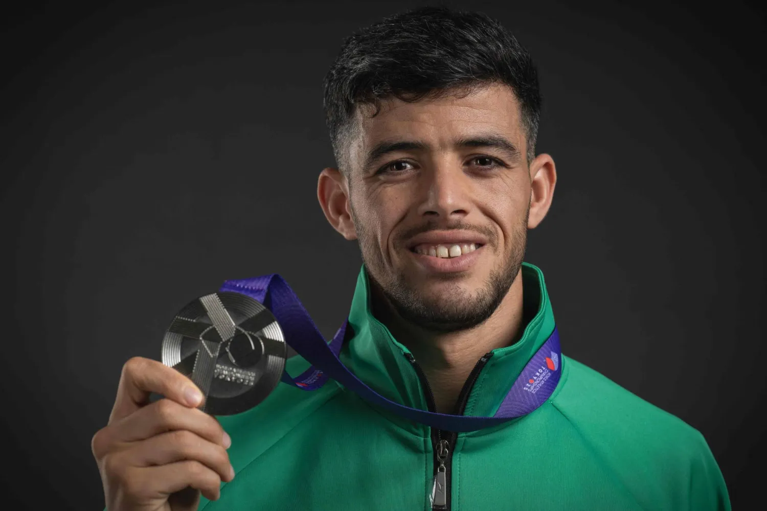  العداء الجزائري جمال سجاتي (أ.ف.ب)