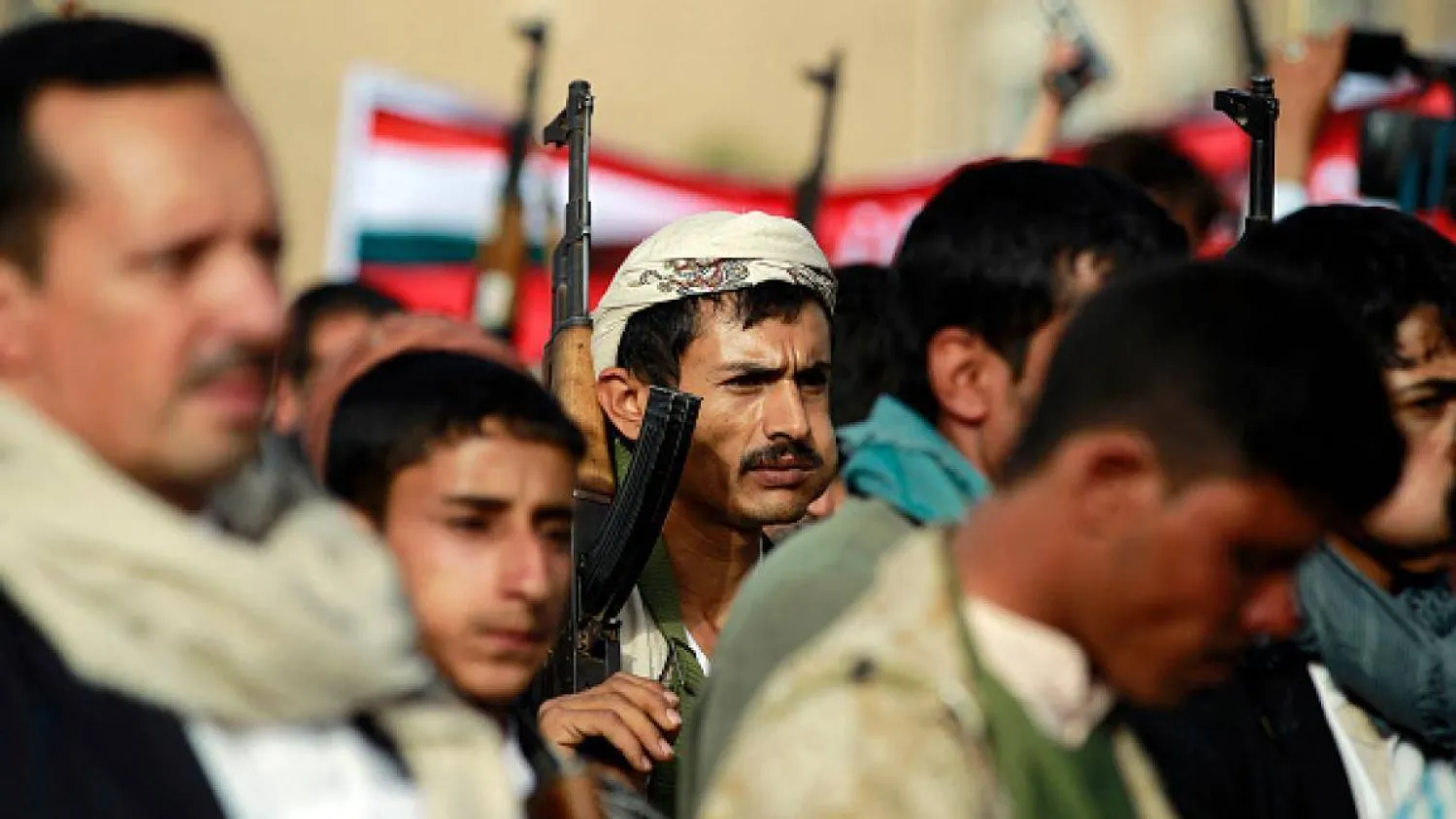 الانتهاكات الحوثية تتنوع بين القتل والاختطافات والتجنيد القسري (أ.ف.ب)