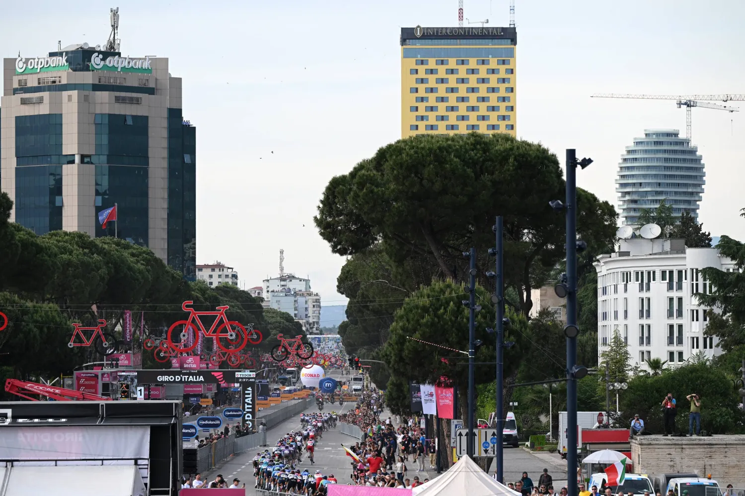 تيرانا مدينة نابضة بالحيوية (غيتي)