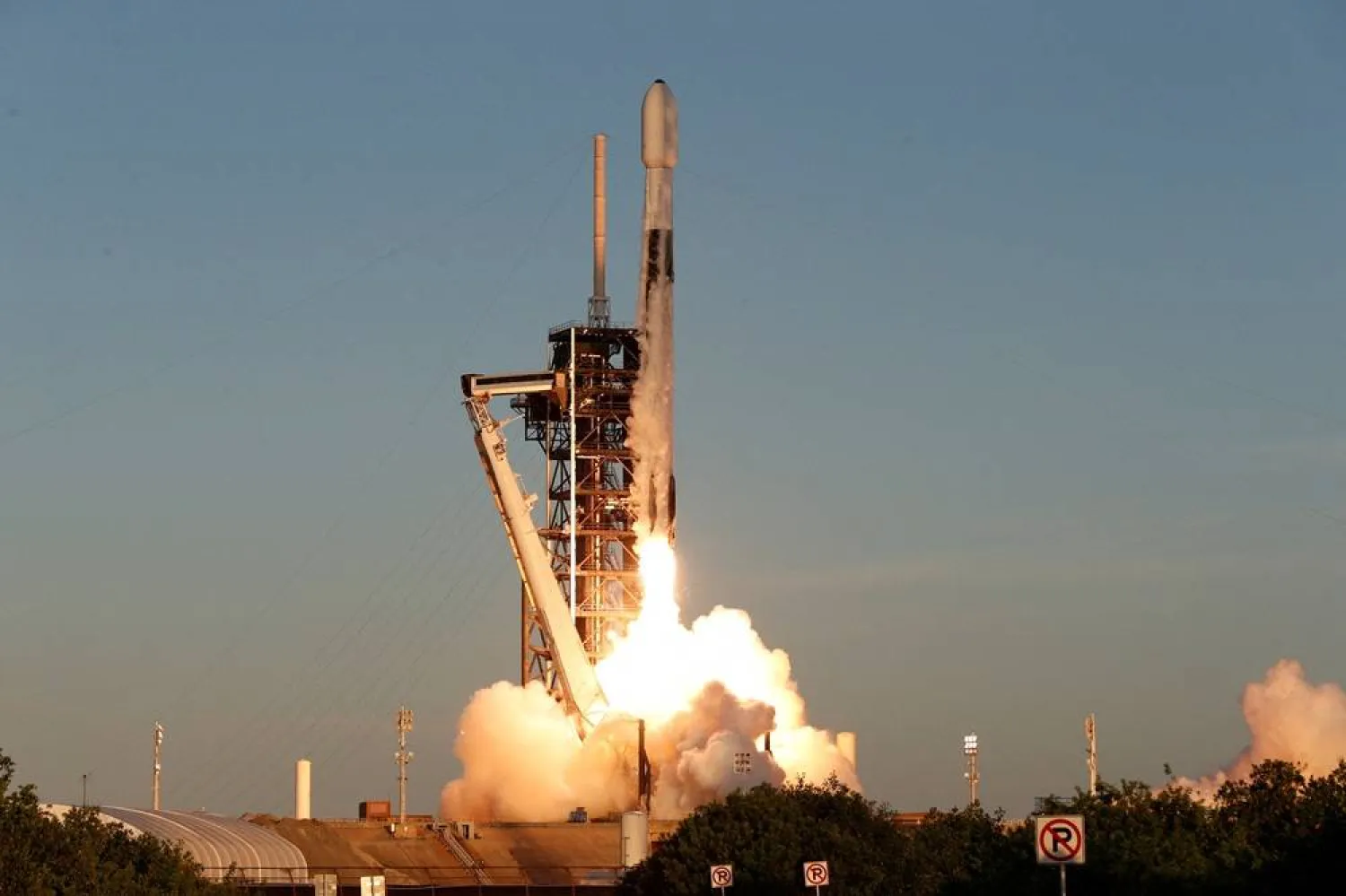  A SpaceX Falcon 9 rocket lifts off carrying NASA's Interstellar Mapping and Acceleration Probe (IMAP) mission, which is to study the boundary of the Sun's heliosphere, and other scientific payloads, at the Kennedy Space Center in Cape Canaveral, Florida, US, September 24, 2025. (Reuters)