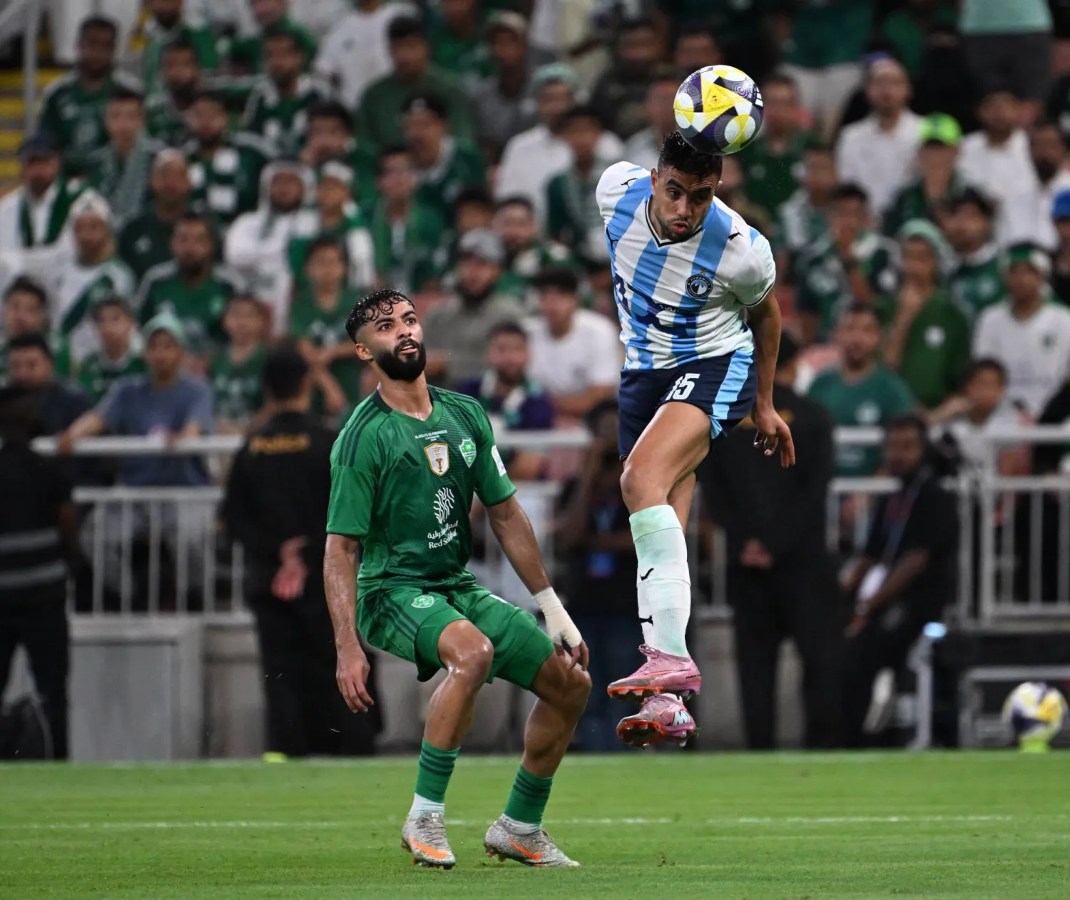 بيراميدز كان الأقوى حضورا في المواجهة الكبرى (تصوير: علي خمج)