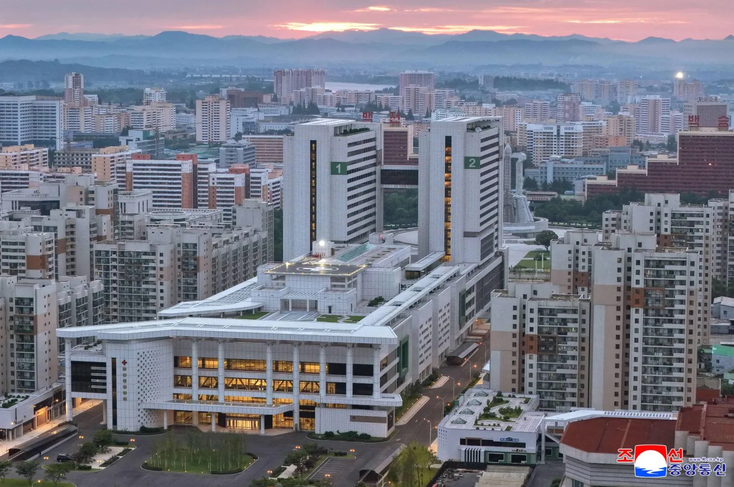 This picture taken on September 23, 2025 and released by North Korea's official Korean Central News Agency (KCNA) via KNS on September 24, 2025 shows a general view of Pyongyang General Hospital, nearing its inauguration, in Pyongyang, North Korea. (Photo by KCNA VIA KNS / AFP) 