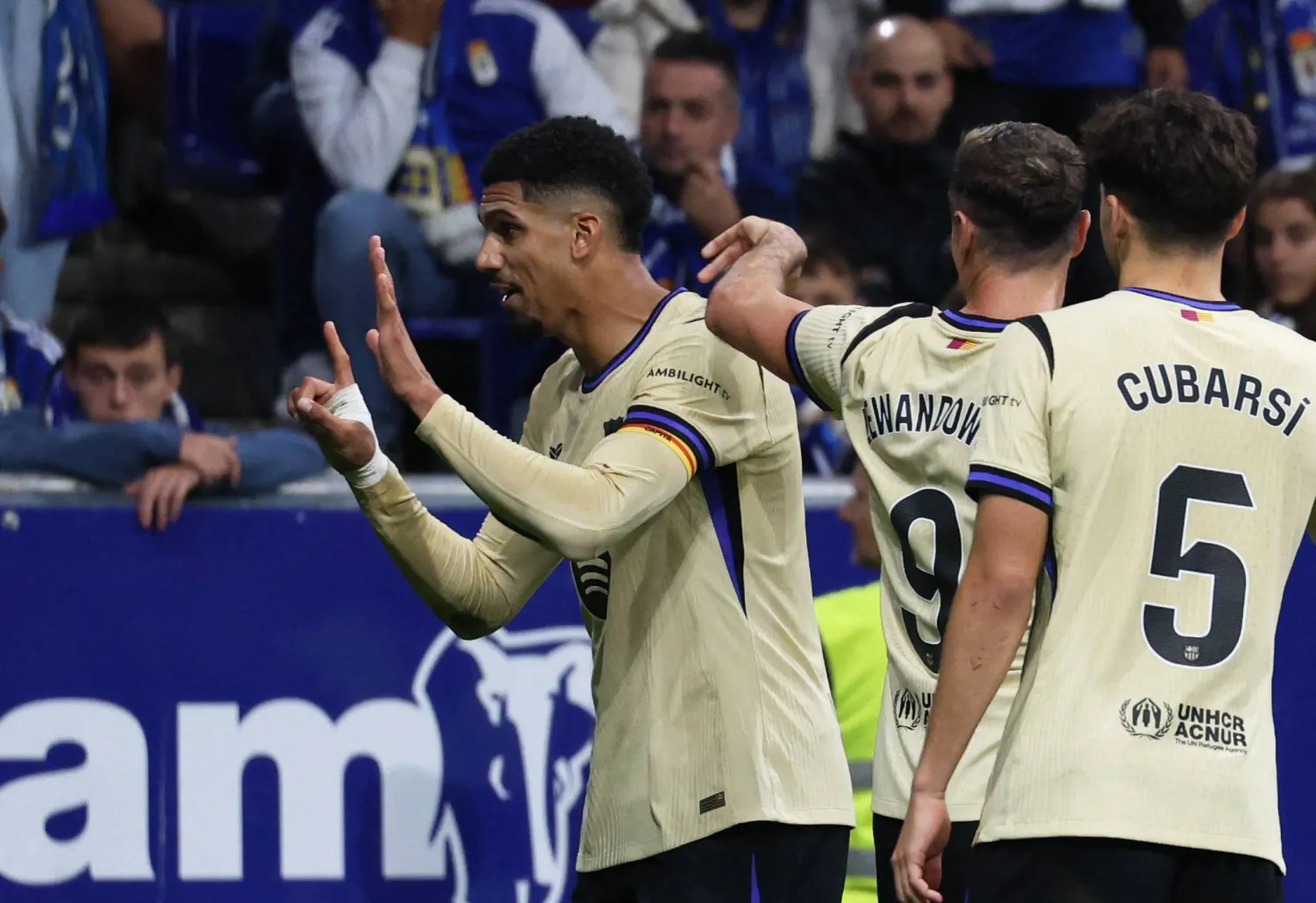 أراوخو محتفلا بهدفه في المباراة (رويترز)