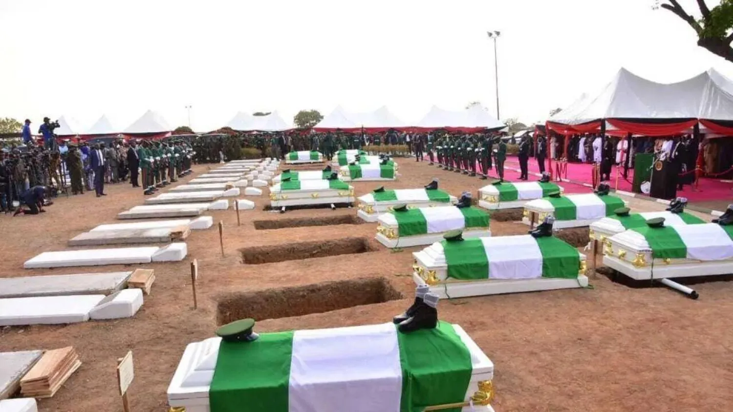 Gunmen killed at least 11 security personnel in an ambush around Agu Center in Nigeria’s Benue State (local media) 