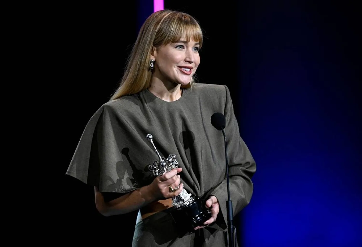  US actress and producer Jennifer Lawrence speaks after receiving the Donostia lifetime achievement award in recognition of her film career during the 73rd San Sebastian International Film Festival in the northern Spanish Basque, San Sebastian on September 26, 2025. (AFP)
