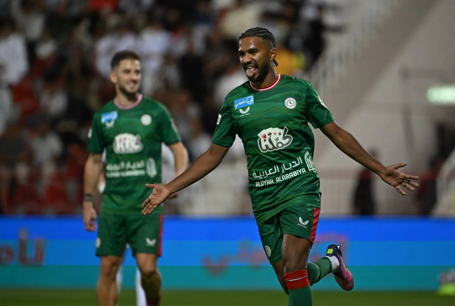 الغنام محتفلاً بهدفه الثاني في شباك الحزم (تصوير: علي خمج)