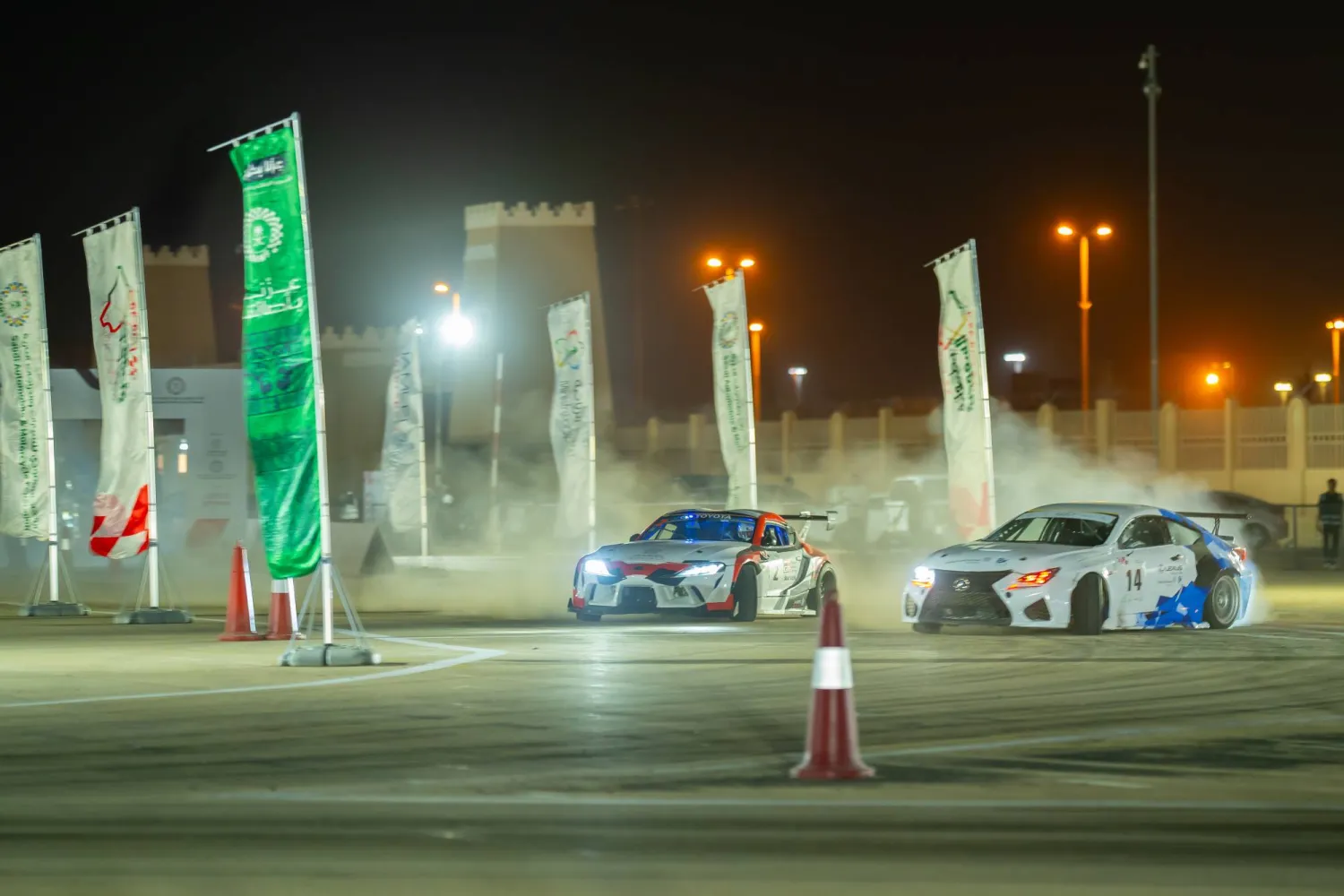 بطولة الدرفت تشكل منصة مثالية لاستعراض مهارات السائقين في بيئة آمنة وتنافسية (الشرق الأوسط)