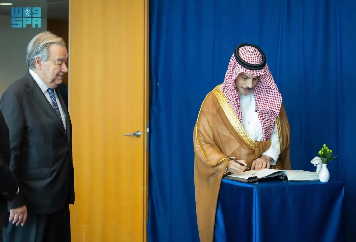 Saudi Minister of Foreign Affairs Prince Faisal bin Farhan bin Abdullah met with Secretary-General of the United Nations (UN) Antonio Guterres. (SPA)