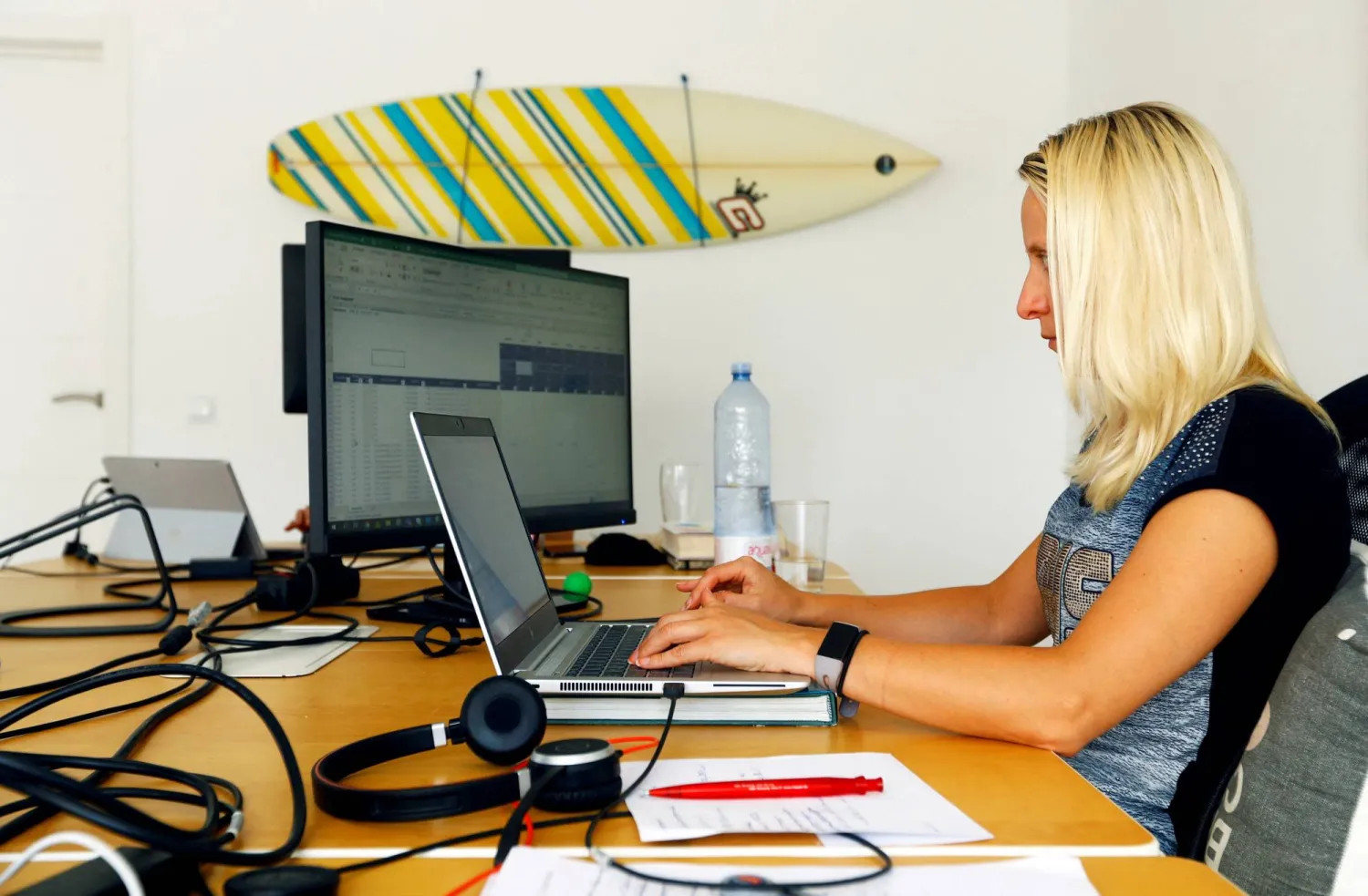 الاجتهاد في العمل يقلل خطر الوفاة (رويترز)