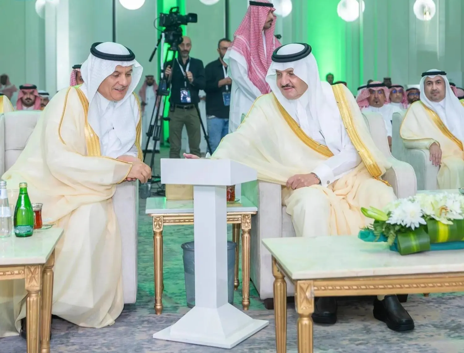 أمير المنطقة الشرقية يدشن المشاريع التنموية بحضور وزير البيئة والمياه والزراعة (الشرق الأوسط)