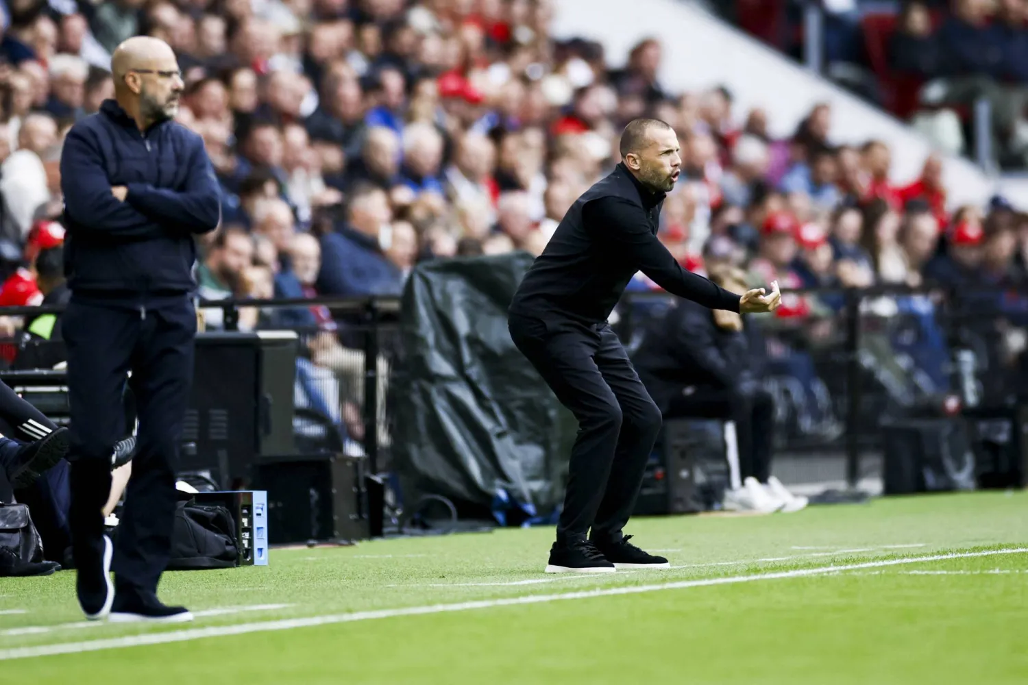 مدرب أياكس الهولندي جوني هايتينخا (أ.ف.ب)