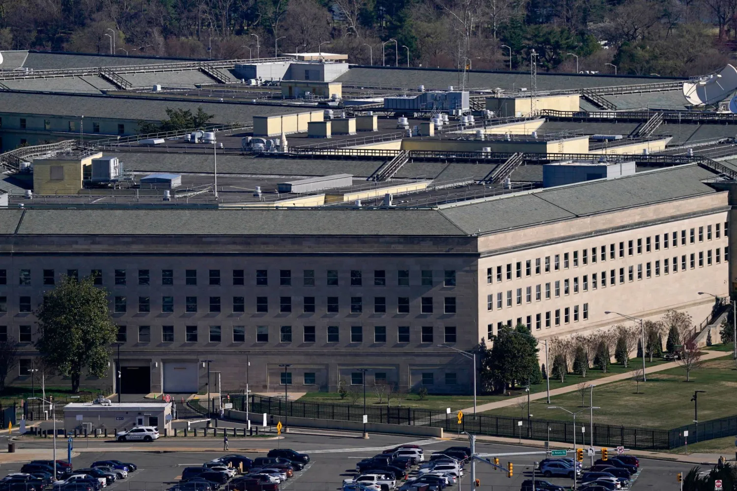 FILE PHOTO: A general view of the Pentagon in Washington, D.C., US, March 21, 2025. REUTERS/Kent Nishimura/File Photo