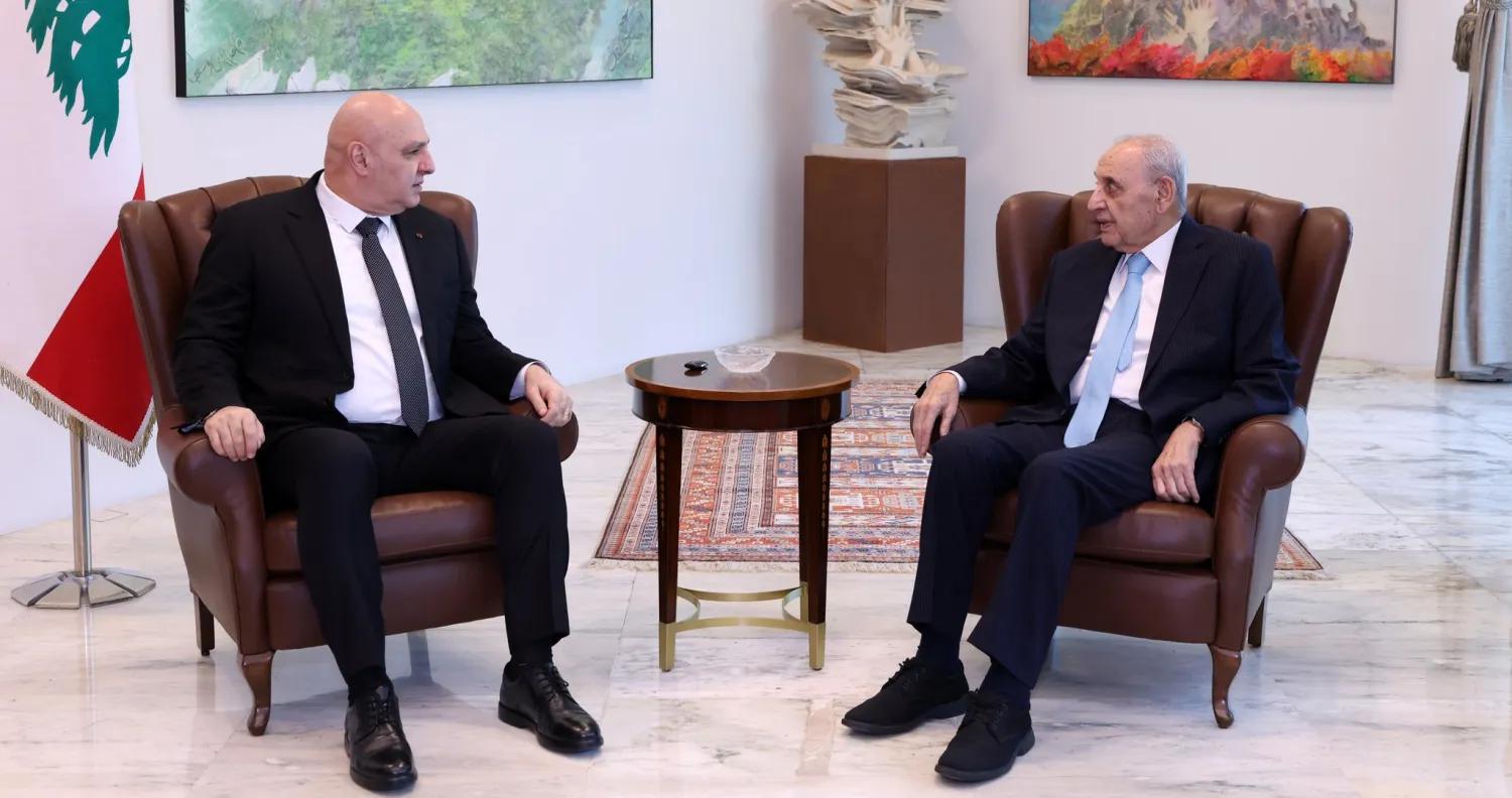 الرئيس اللبناني جوزيف عون مستقبلاً رئيس البرلمان نبيه بري (الوكالة الوطنية للإعلام)