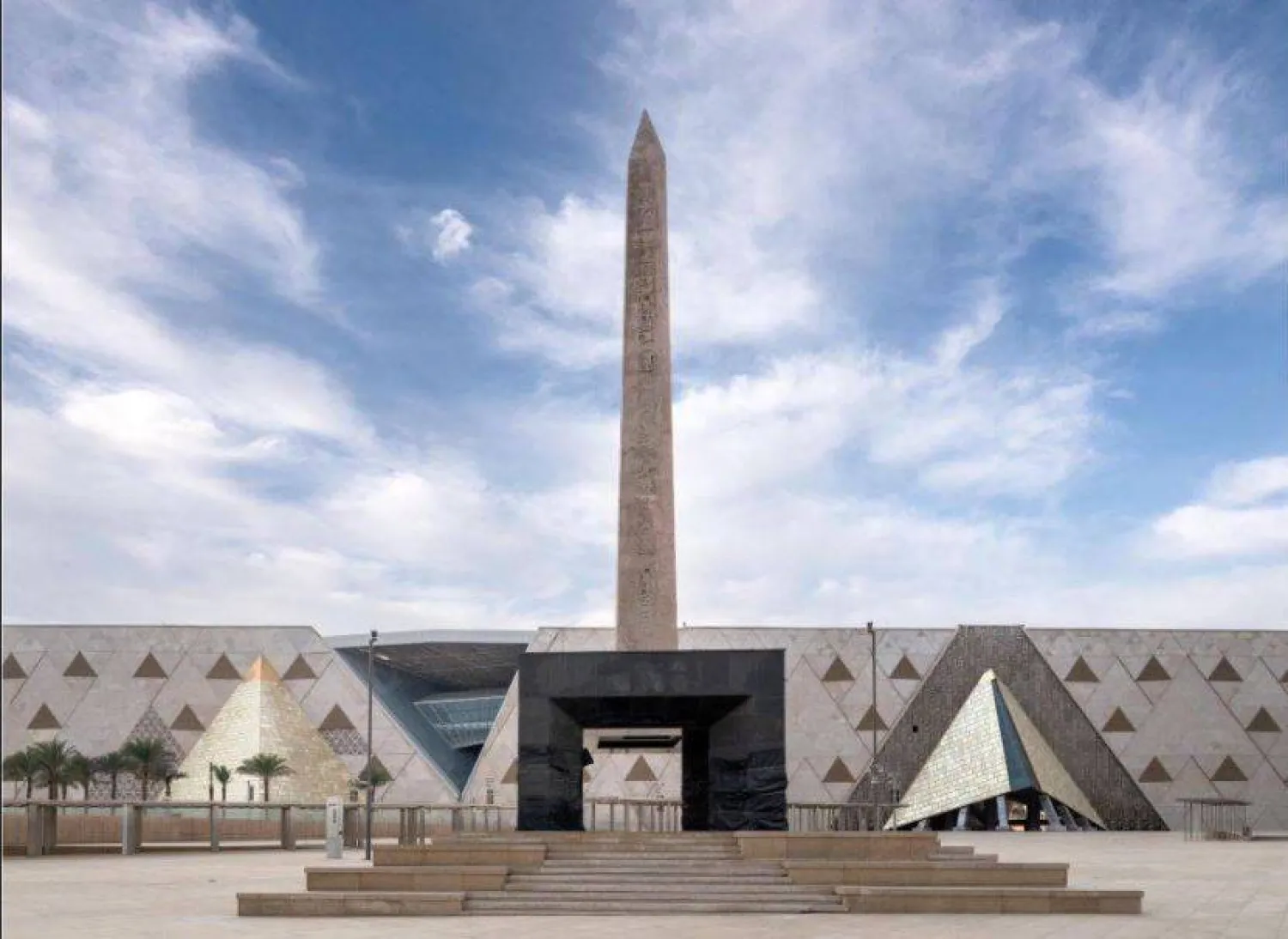 المتحف المصري الكبير يشهد استعدادات مكثفة لافتتاحه (صفحة المتحف على «فيسبوك»)