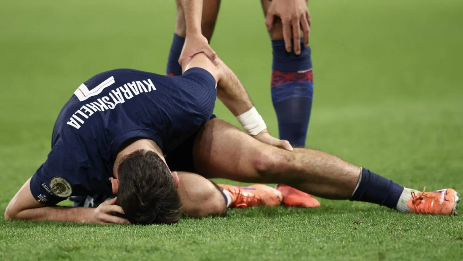 Georgian star Khvicha Kvaratskhelia came off prematurely during Paris Saint-Germain's win over Auxerre in Ligue 1 at the weekend. FRANCK FIFE / AFP/File
