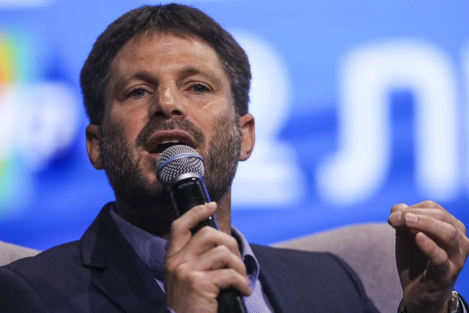 05 September 2019, Israel, Tel Aviv: Then Israel's Minister of Transportation Bezalel Smotrich speaks at a press conference on "Channel 12". (dpa)