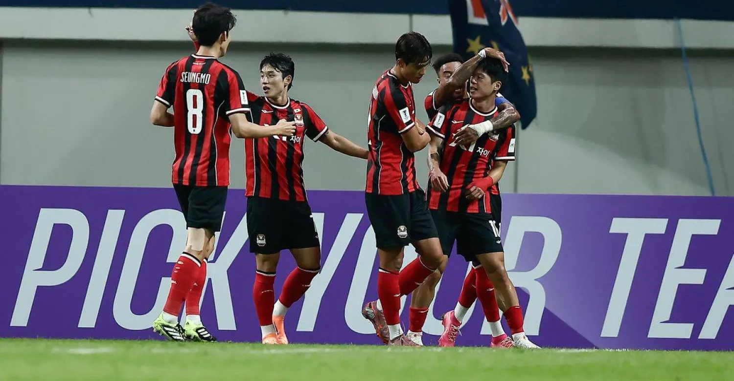 فرحة لاعبي نادي سيول (الاتحاد الآسيوي)