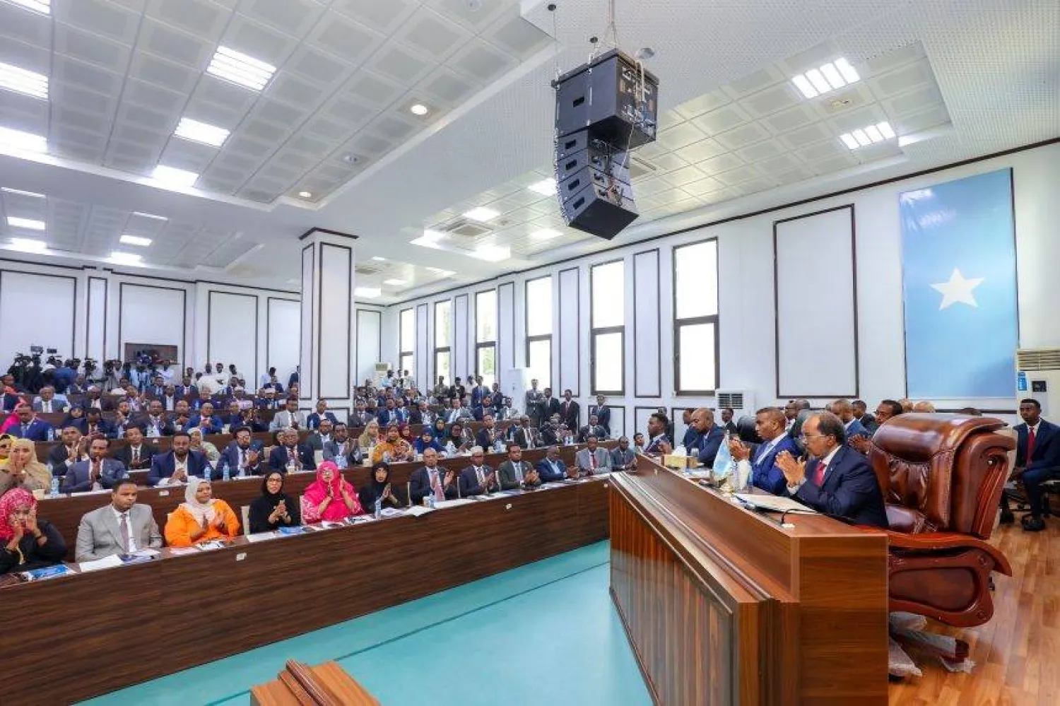 الرئيس الصومالي خلال افتتاح الدورة السابعة للبرلمان الأسبوع الجاري (وكالة الأنباء الصومالية)