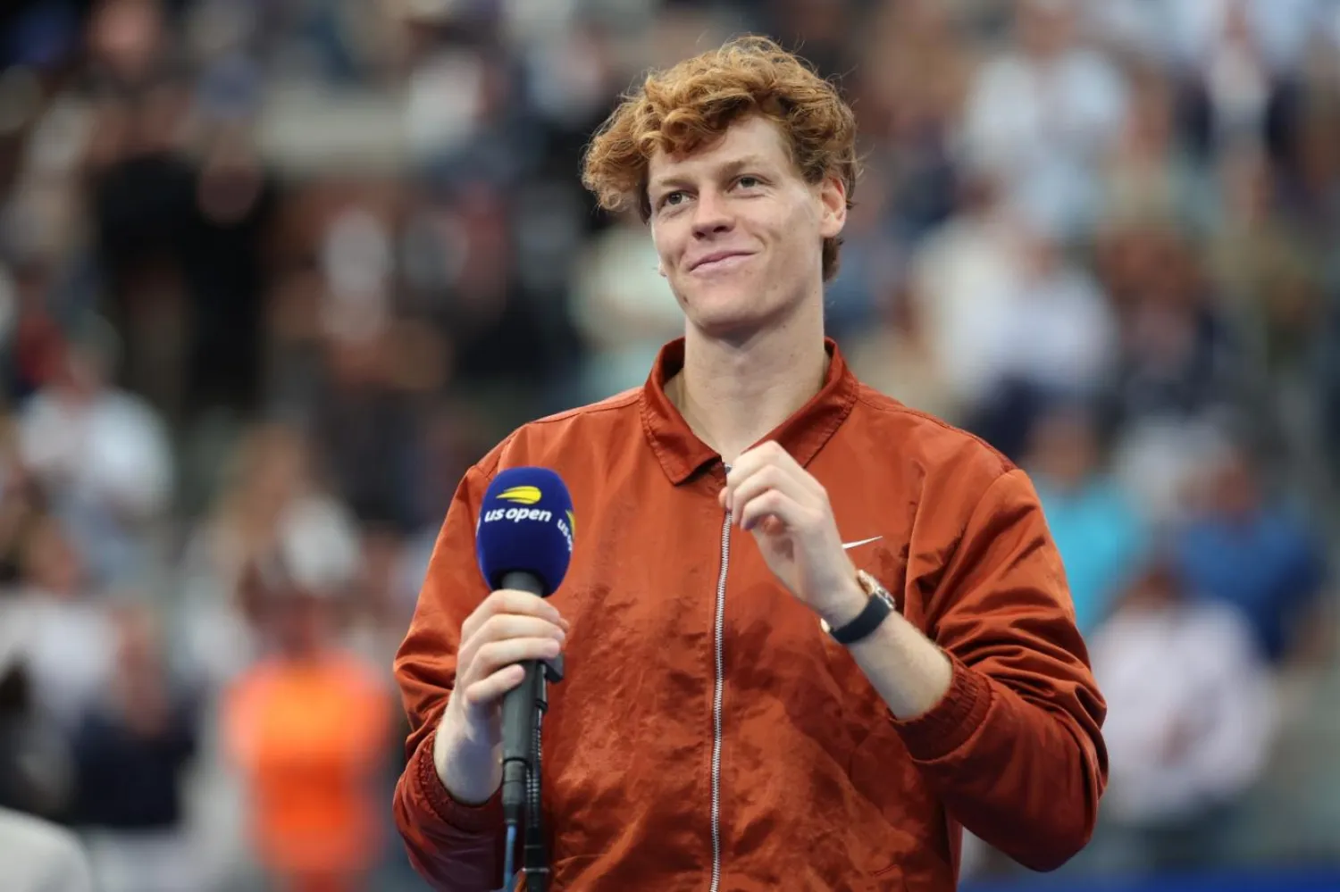 Jannik Sinner, Carlos Alcaraz'ı yenmek için bir oyun planı geliştirmek adına maç kaybetmeye razı olduğunu açıkladı (Reuters)