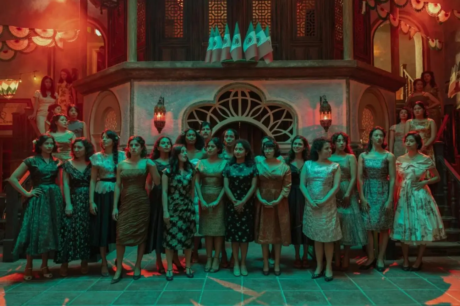 Yönetmenliğini Luis Estrada'nın üstlendiği Ölü Kızlar, Türkiye'de en çok izlenen üçüncü dizi konumunda (Netflix)