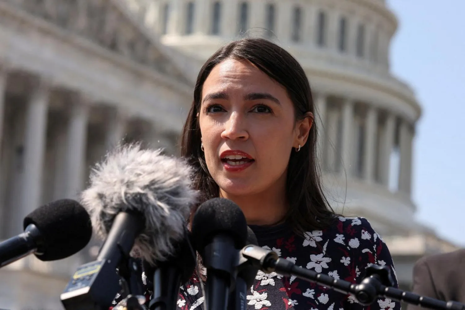 New York'un ilerici Temsilciler Meclisi üyesi Alexandria Ocasio-Cortez'in 2028'de ABD Senatosu'na mı yoksa başkanlığa mı aday olacağını değerlendirdiği bildiriliyor (Reuters)