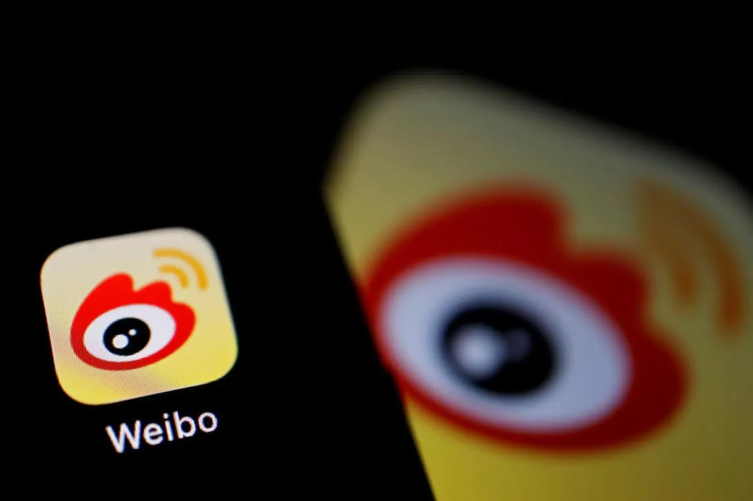 Weibo, Çin'de X'in muadili olarak kullanılıyor (Reuters)