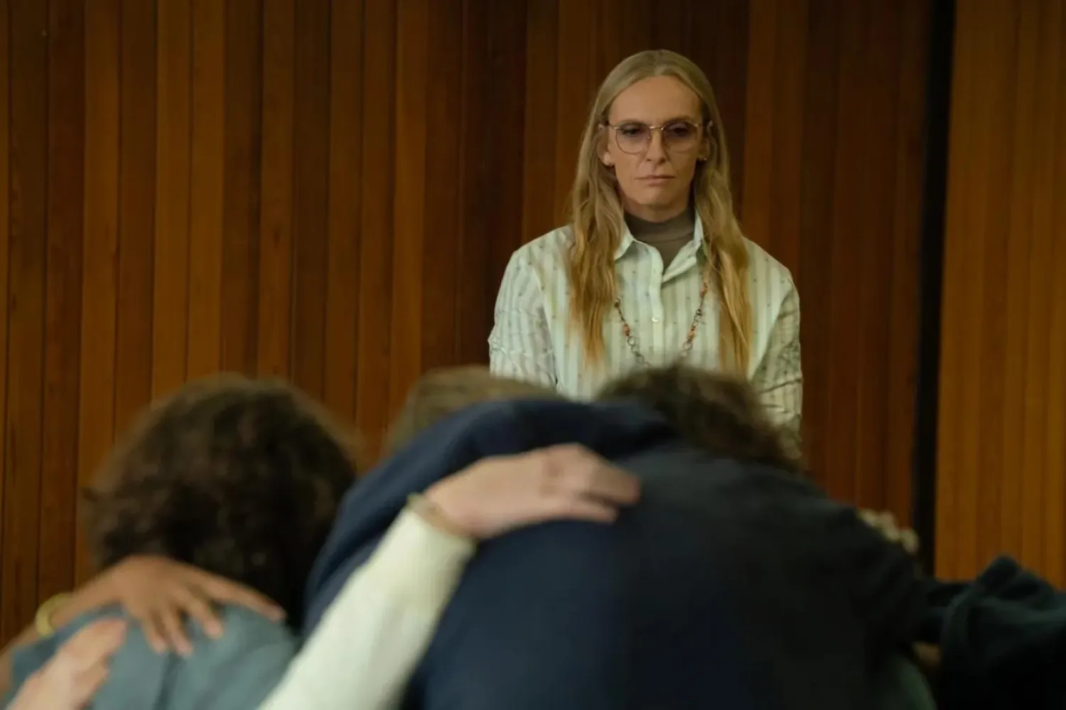 52 yaşındaki Avustralyalı aktris Toni Collette, Bir Erkek Hakkında (About a Boy), Ayin (Hereditary) ve Mickey 17 gibi filmlerle de tanınıyor (Netflix)