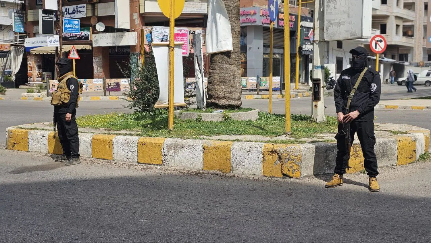 قوات الأمن العام في الشوارع والساحات العامة بمحافظة طرطوس (أرشيفية-سانا)