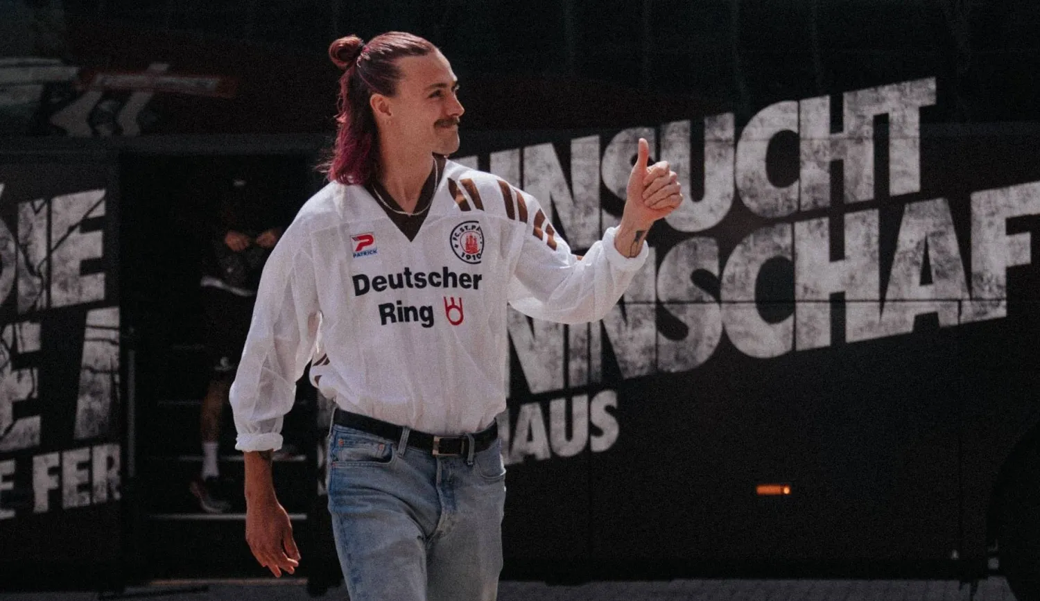 جاكسون إيرفين (الشرق الأوسط)