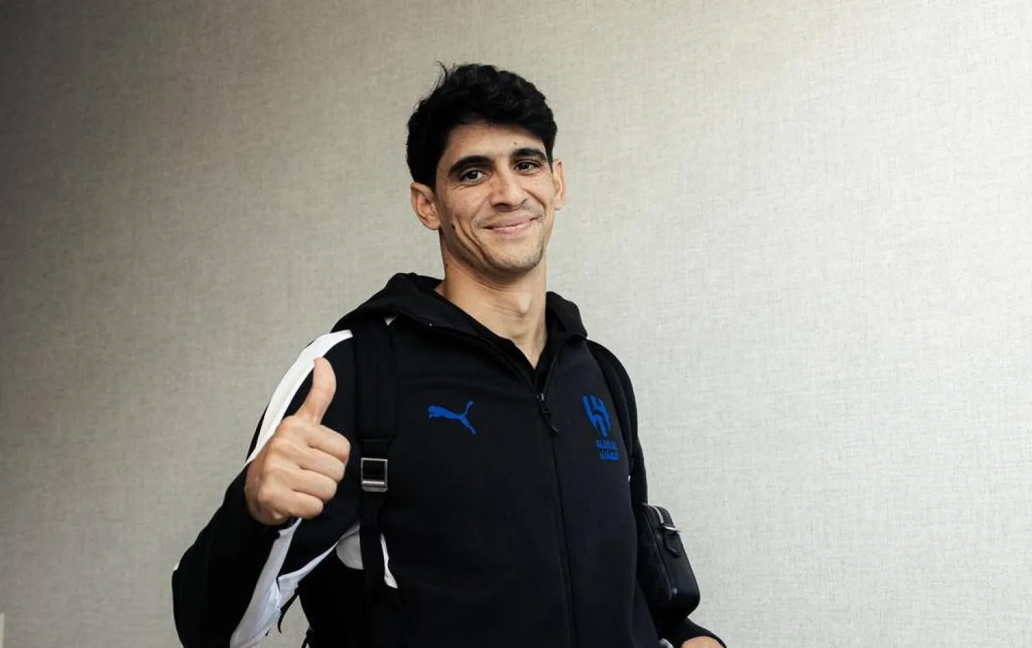 تسير المفاوضات بين الهلال وياسين بونو بصورة إيجابية (نادي الهلال)