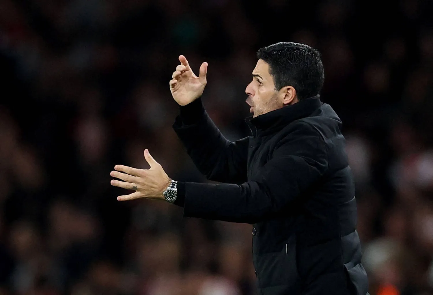 ميكل أرتيتا يستعد لمباراته رقم 300 في قيادة آرسنال (رويترز)