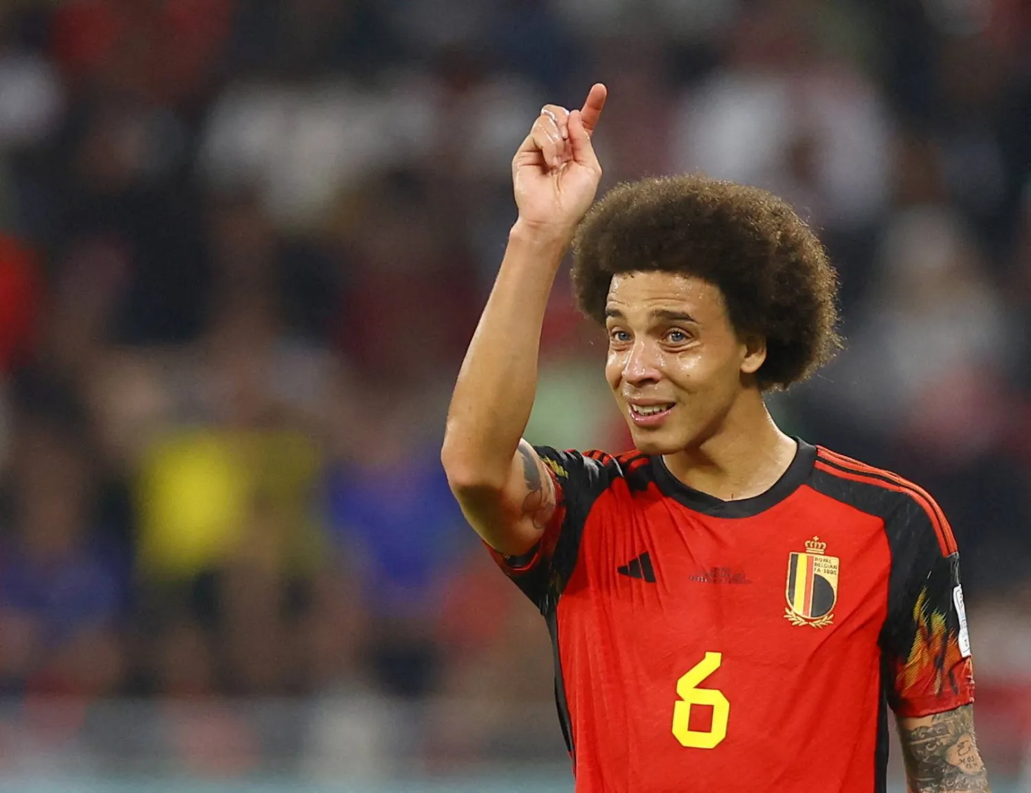 أكسل فيتسل لاعب بلجيكا العائد (رويترز)