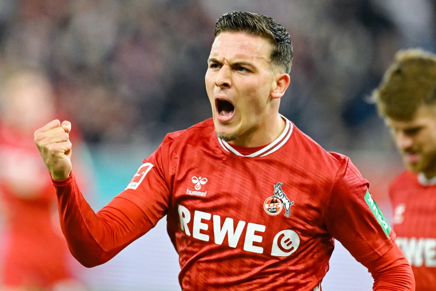 سعيد إلمالا محتفلا بالهدف (د.ب.أ)