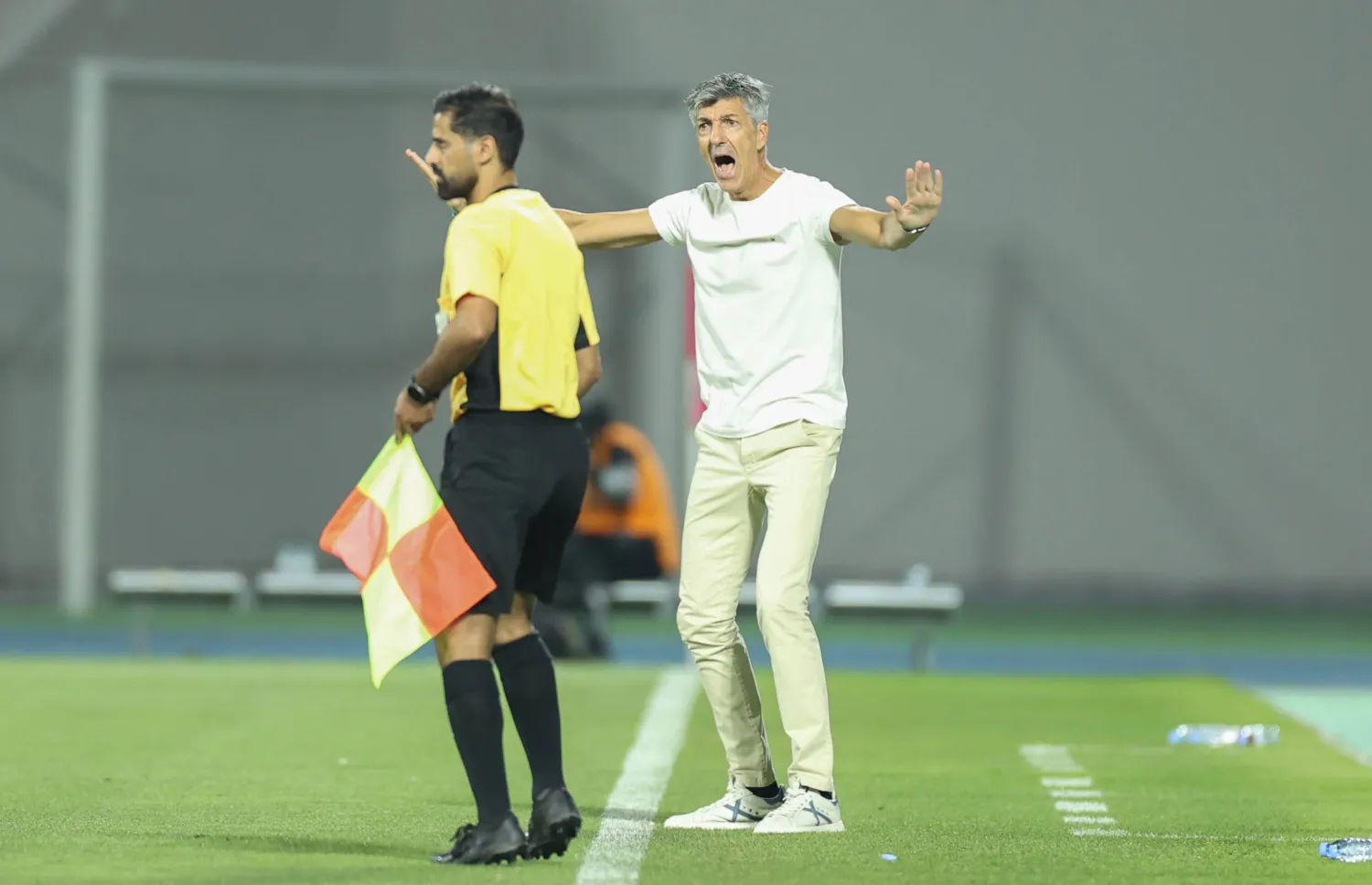 ألغواسيل مطالب بوضع بصمته على أداء الشباب هذا الموسم (تصوير: عدنان مهدلي)