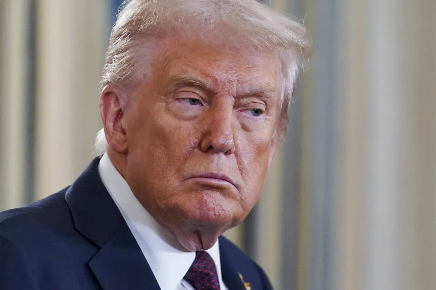 ABD Başkanı Donald Trump, Hamas'ı cehennemi yaşamakla tehdit etti ve Gazze Şeridi'ndeki savaşı durdurmaya yönelik barış planına yanıt vermesi için pazar akşamına kadar süre verdi. (EPA)
