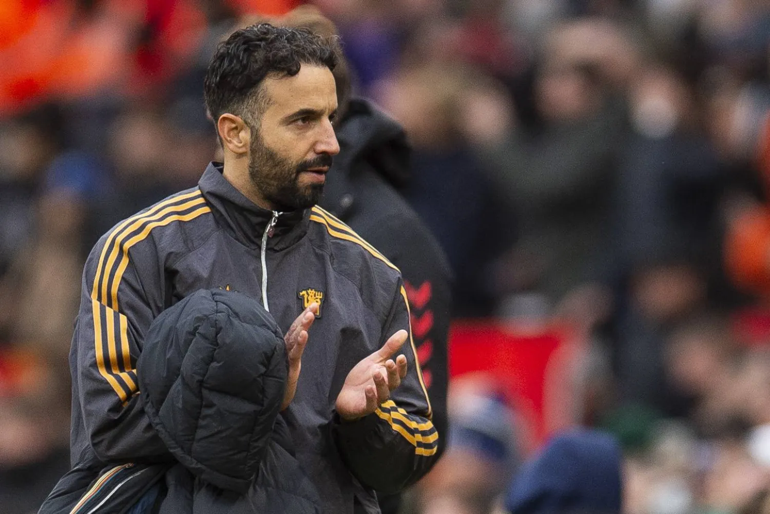 روبن أموريم مدرب مانشستر يونايتد (إ.ب.أ)