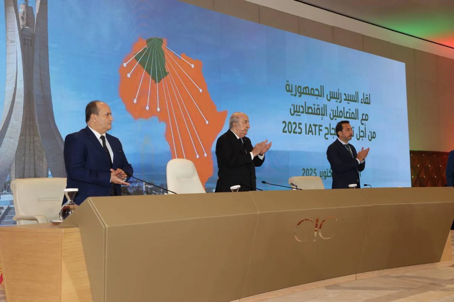 تبون مع الوزير الأول ورئيس أكبر منظمة لأرباب العمل (الرئاسة)