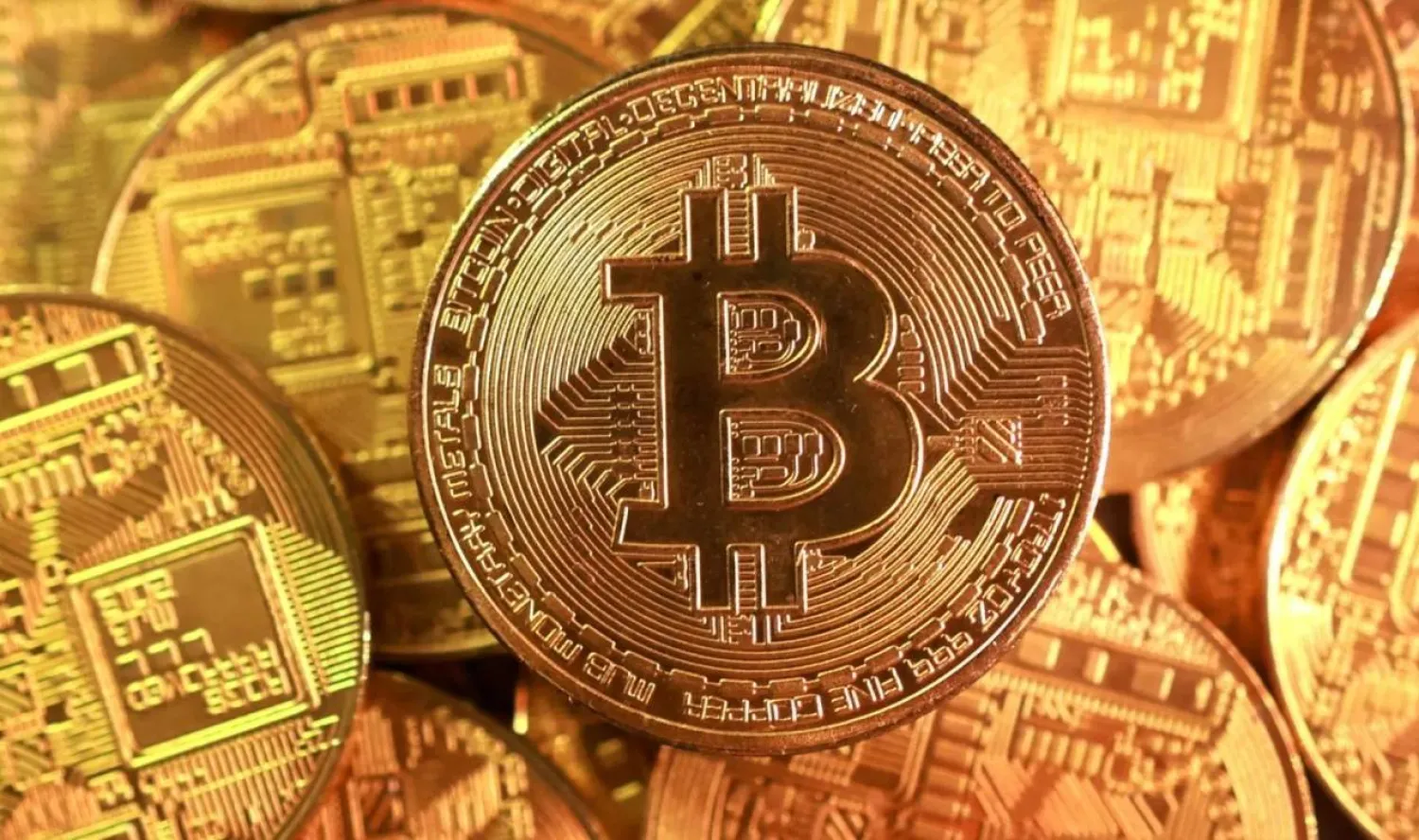 FILE PHOTO: Representation of Bitcoin cryptocurrency is seen in this illustration taken September 10, 2025. REUTERS/Dado Ruvic/Illustration/File Photo
