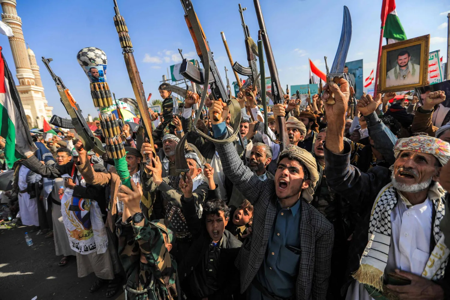 الحكومة اليمنية تتهم الحوثيين بخدمة أجندة إيران في المنطقة واستدعاء الانتقام الإسرائيلي (أ.ف.ب)