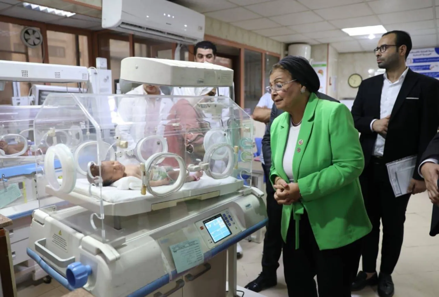 نائبة وزير الصحة عبلة الألفي في جولة لدعم الولادة الطبيعية (وزارة الصحة المصرية)