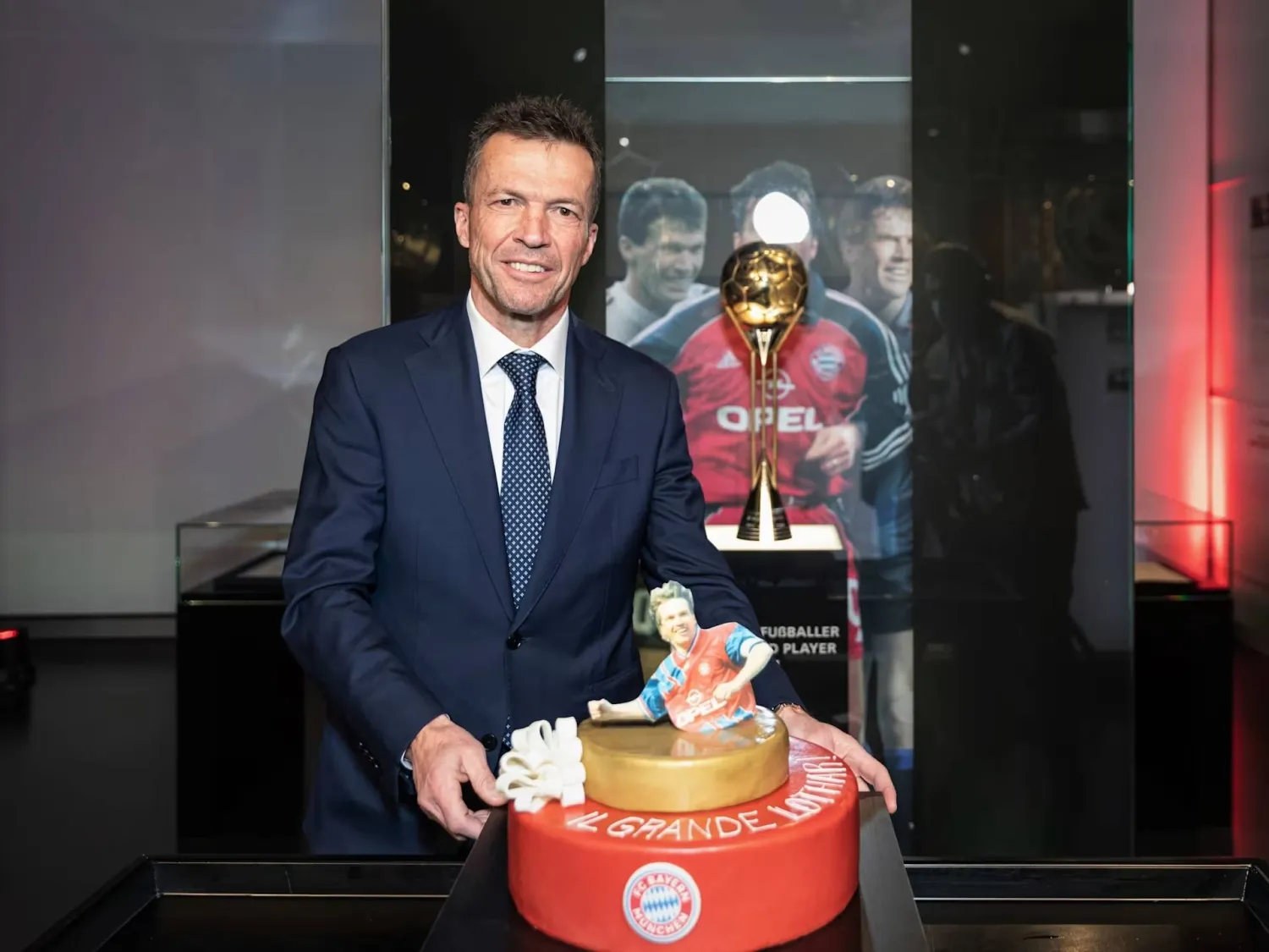 لوثر ماتيوس قائد بايرن ميونيخ السابق (نادي بايرن ميونيخ)