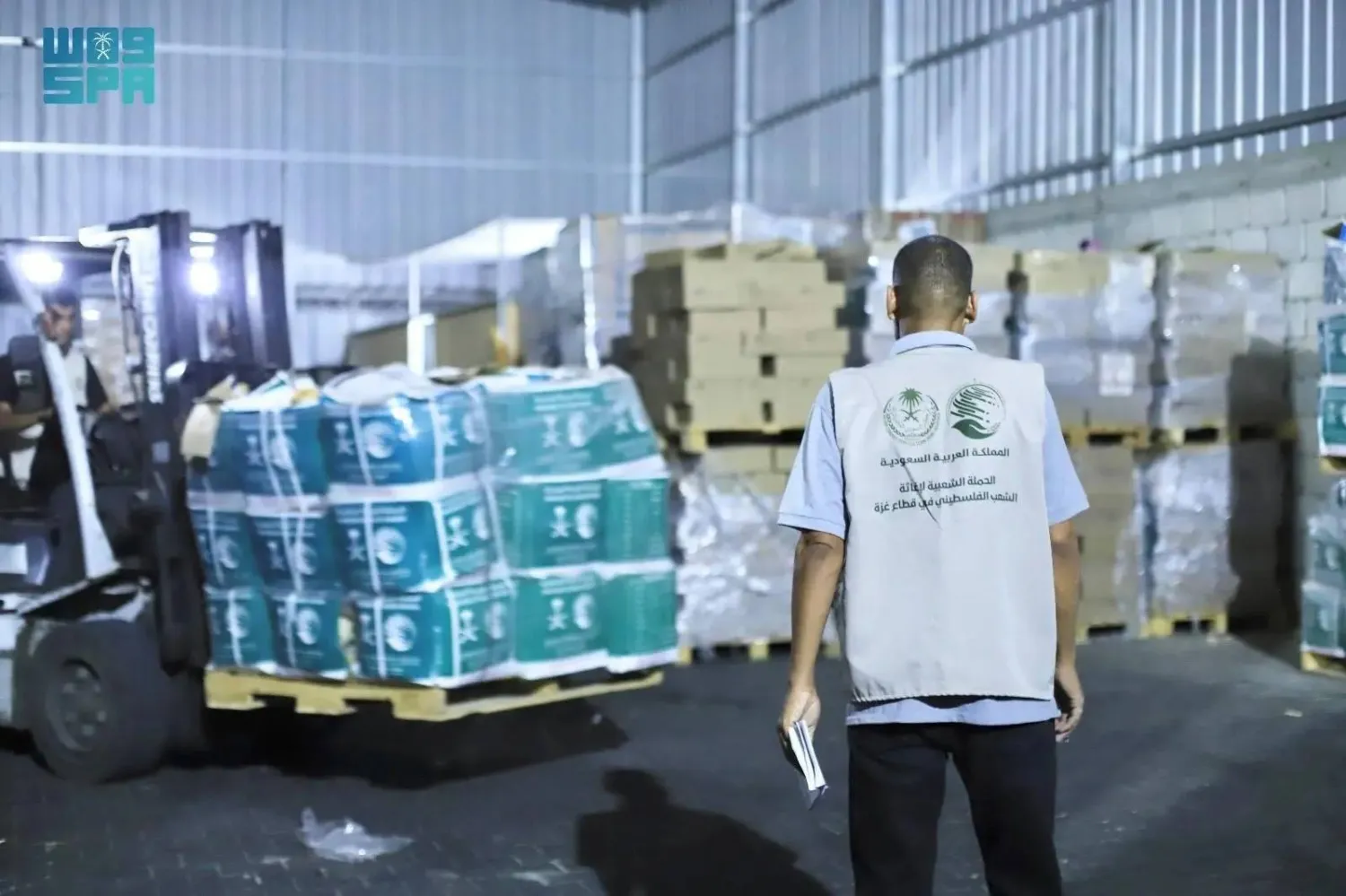 A new Saudi relief convoy arrives in the Gaza Strip. (SPA)