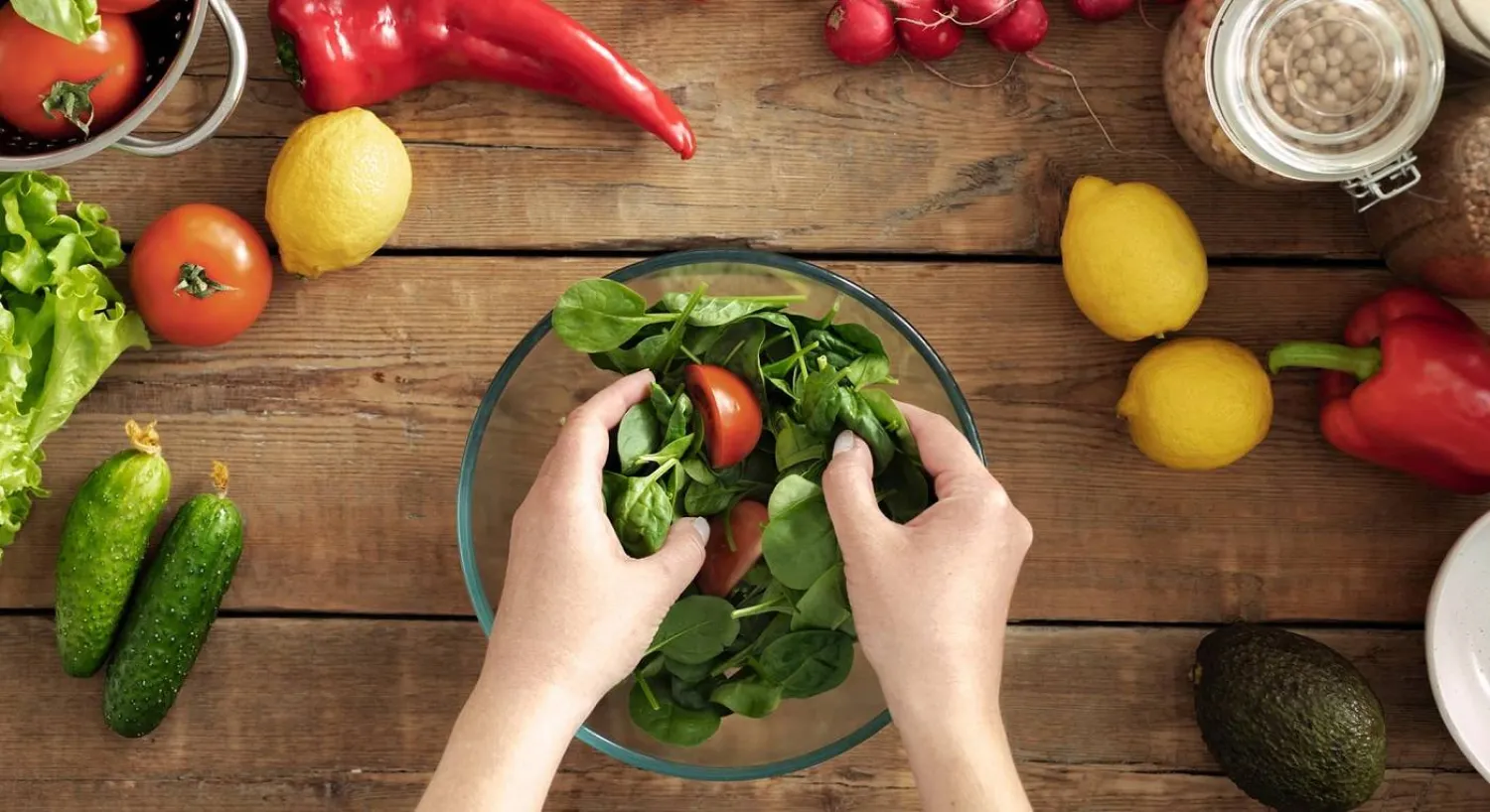 الخضراوات الورقية مثل السبانخ غنية بفيتامين «K1» المفيد لصحة القلب والعظام (جامعة إديث كوان)