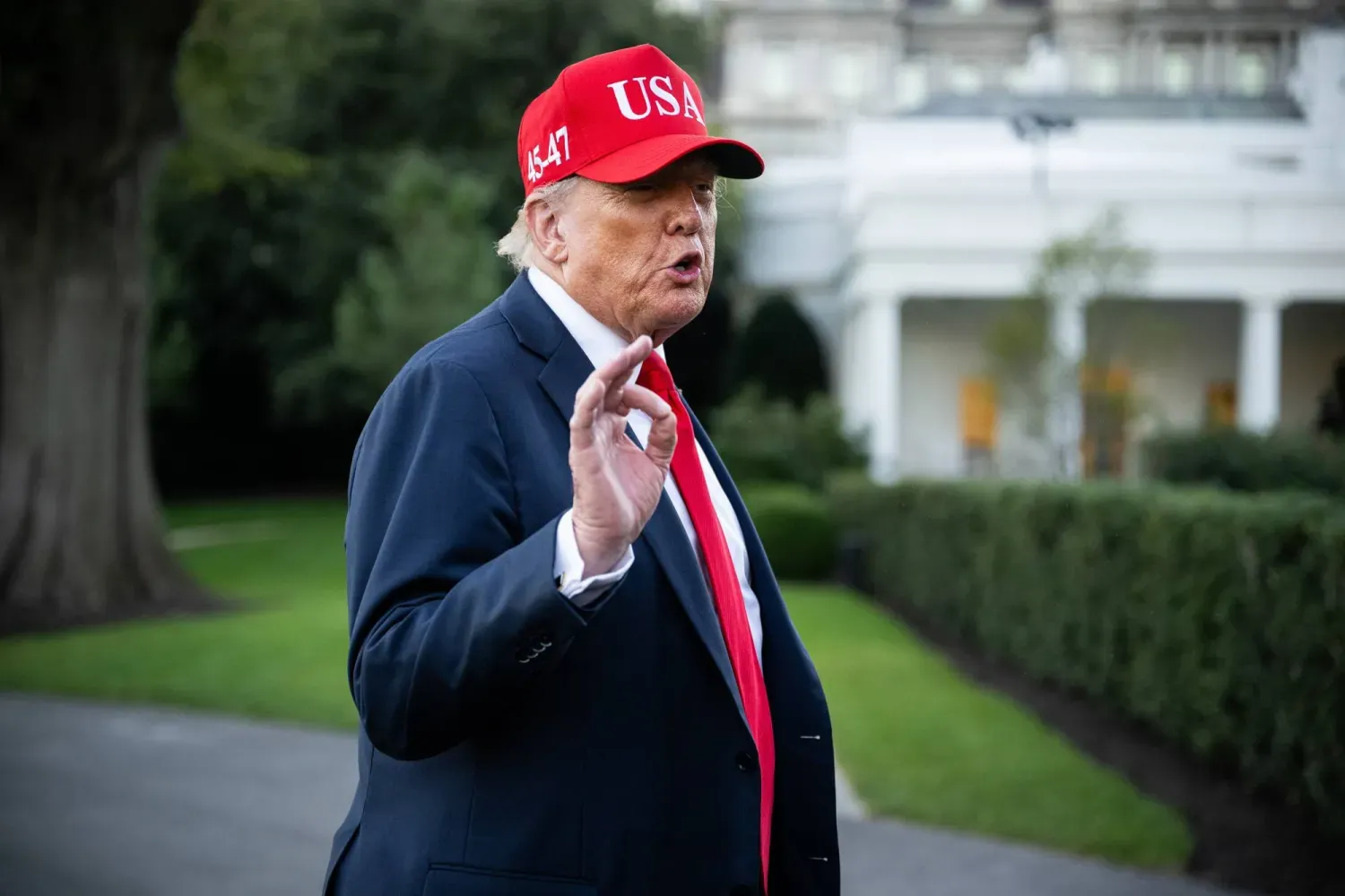 ABD Başkanı Donald Trump, Beyaz Saray'da gazetecilere konuşuyor (Arşiv-EPA)